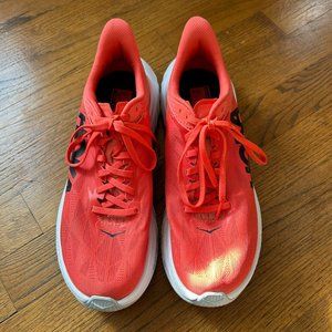 Hoka Carbon X Woman's Running Shoes Size 9B